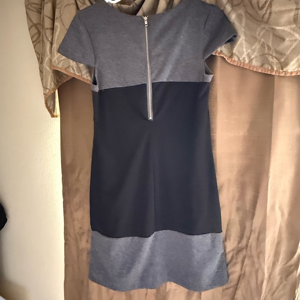 #48–Rhapsody Elegant Black and Gray Midi Dress - Picture 2 of 2